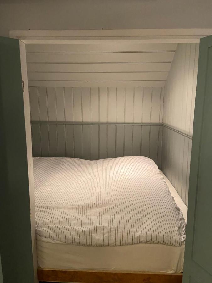 B&B De Lage Zwaluw Zwaluwe Εξωτερικό φωτογραφία
